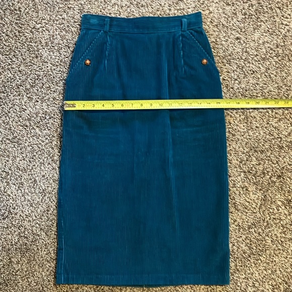 Vintage St Michael corduroy skirt - Picture 7 of 8
